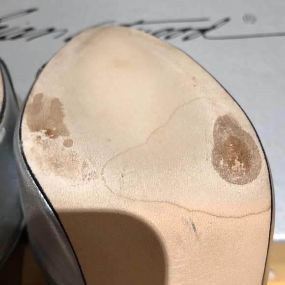 Brian Atwood silver platform open tor heels size 36 - Picture 5 of 11